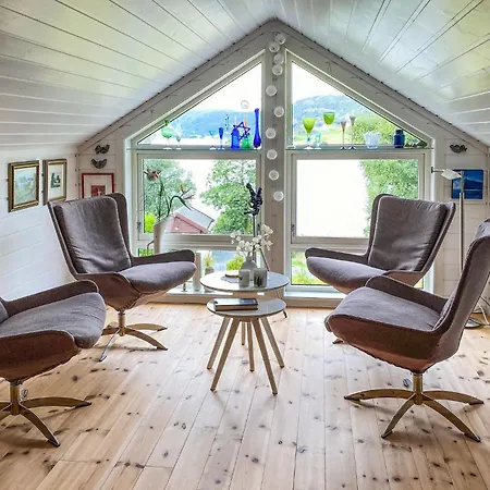 Stunning In With House A Panoramic View